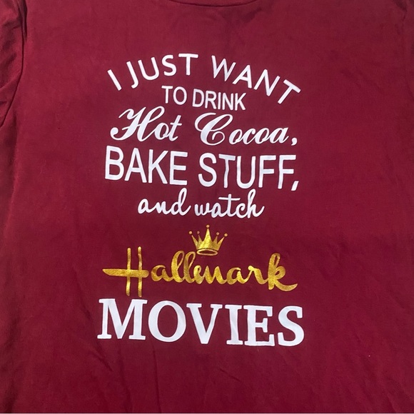 NEW Maroon I Just Want To Drink Hot Cocoa Hallmark Movies Christmas T Shirt - Picture 2 of 4